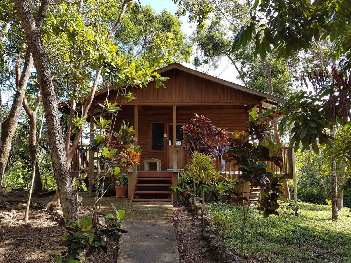 Hidden Haven Hostel Unitedville Exterior photo